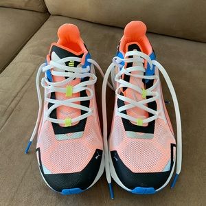 Puma running shoe - size 9